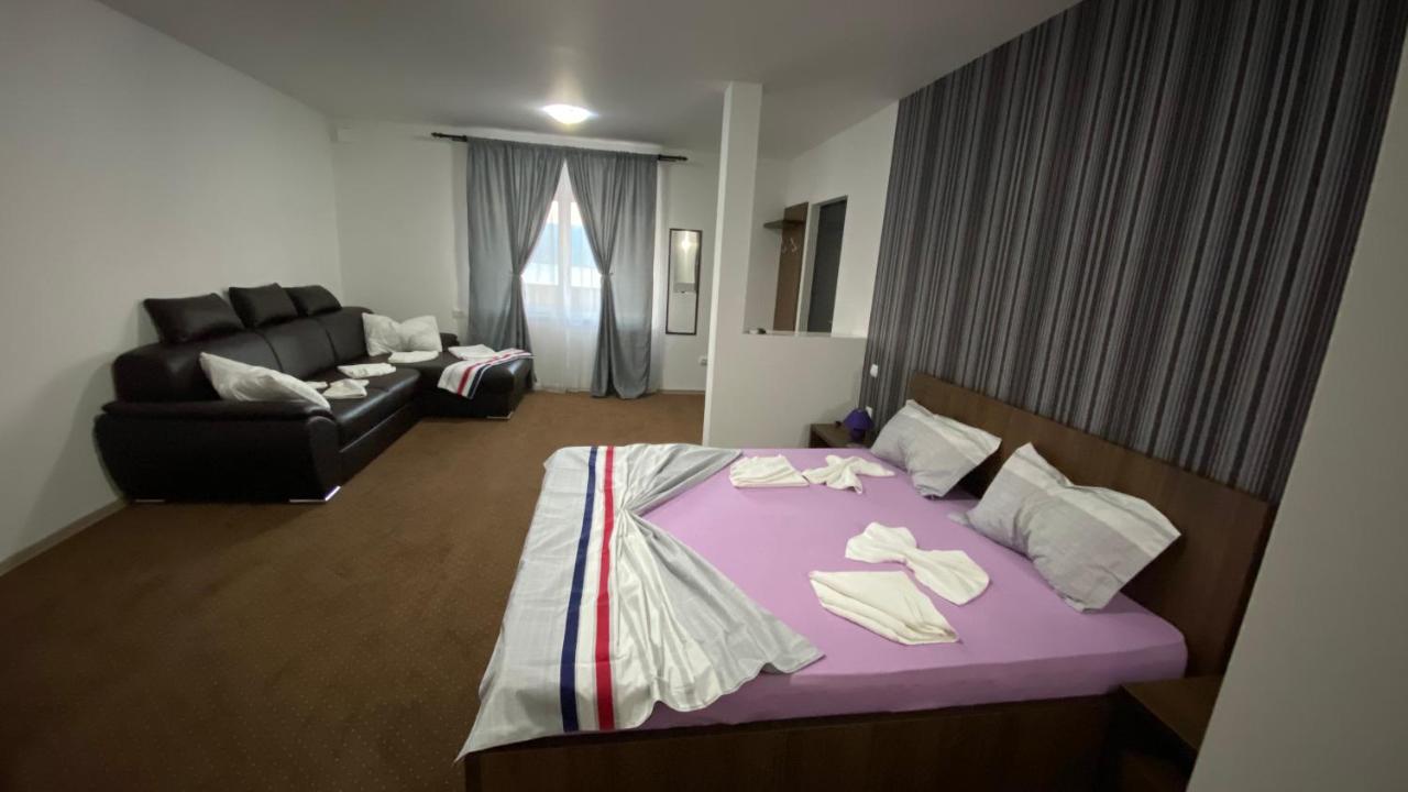 Casa Clau Cazare Orşova מראה חיצוני תמונה